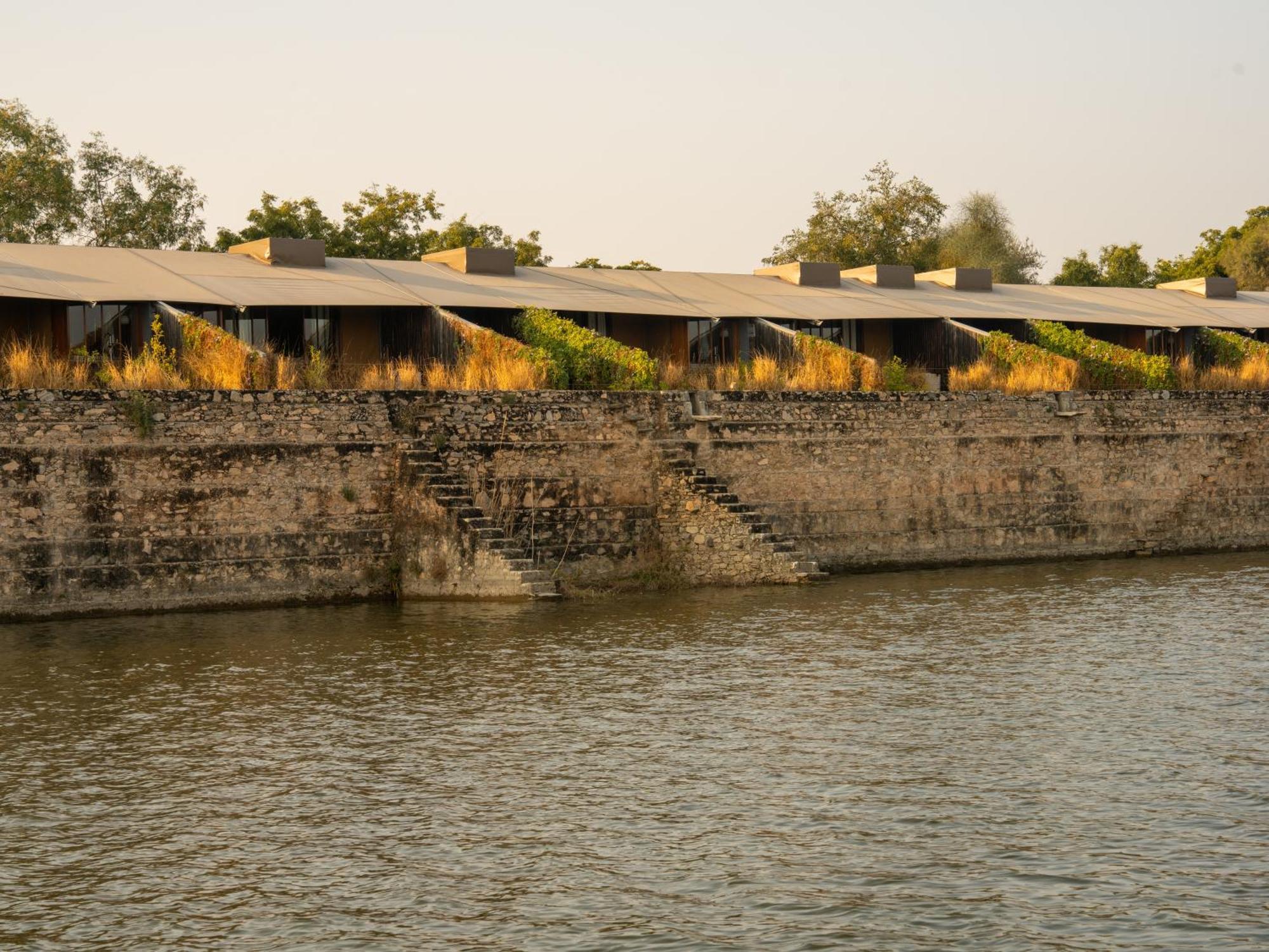 Raas Chhatrasagar, Nimaj, District Pali Ngoại thất bức ảnh
